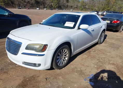 2013 Chrysler 300 Motown из США, поврежденный, VIN 2C3CCAAG9DH530074